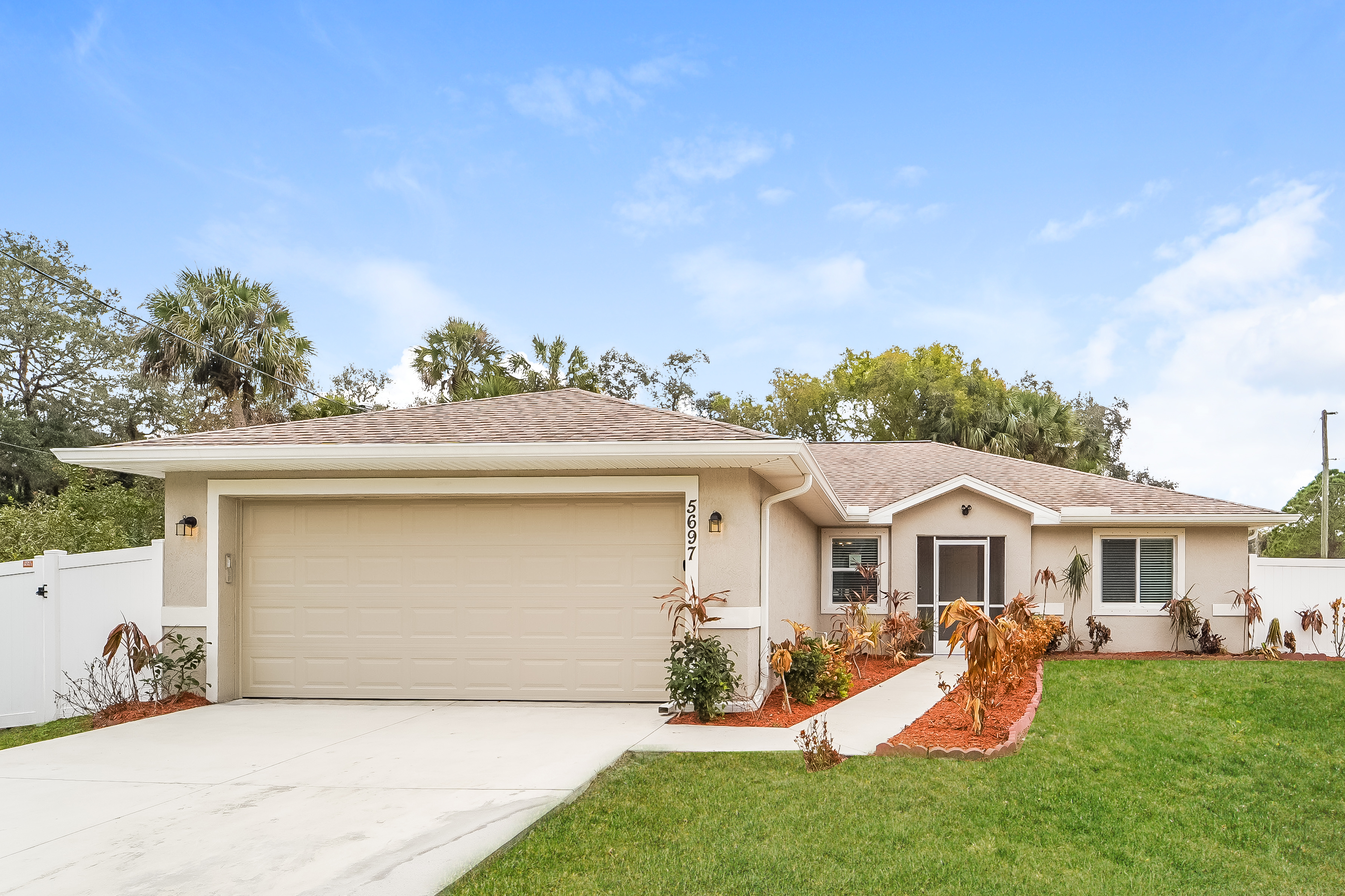 5697 BABROFF NORTH PORT, FL 34291